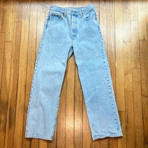 Levi’s Ribcage Ankle Straight Jeans | size 26 | light wash